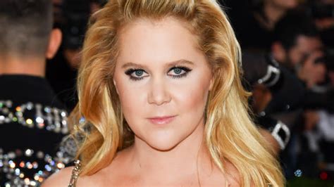 Amy Schumer S Stylist Leesa Evans On How Clothing Can Build Confidence