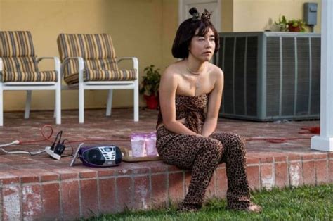 Pen15 Season 2 Release Date Trailers Cast Plot And Everything We