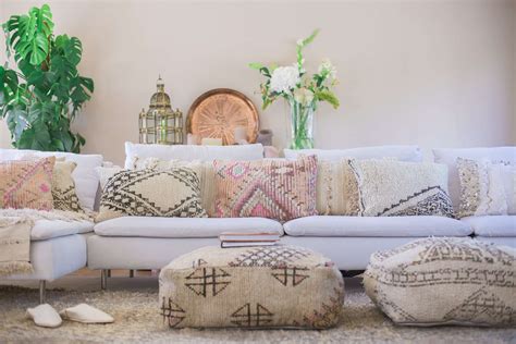 14 Stylish And Convivial Moroccan Living Room Ideas