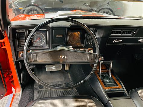 1969 Chevrolet Camaro Ss 350 Hugger Orange Houndstooth Interior