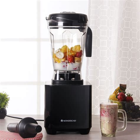 These Are The Best Fitness Blenders To Make Sure You Stay Healthy
