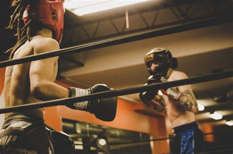 10 Exercises To Improve Your Reflexes For Boxing