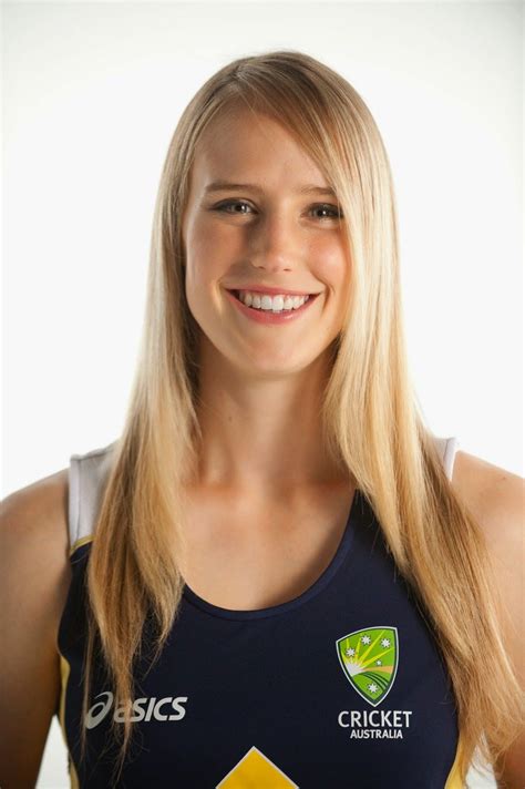 australian cricketer ellyse perry wiki age biography height and beautiful photos hoistore