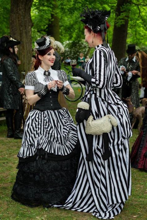 Festival Wavy Gothic And Steampunk Wave Gotik Treffen 2013 Page 1