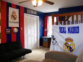 Soccer drills for kids from u5 to u10. Real Madrid bedroom. | Soccer themed bedroom, Soccer ...