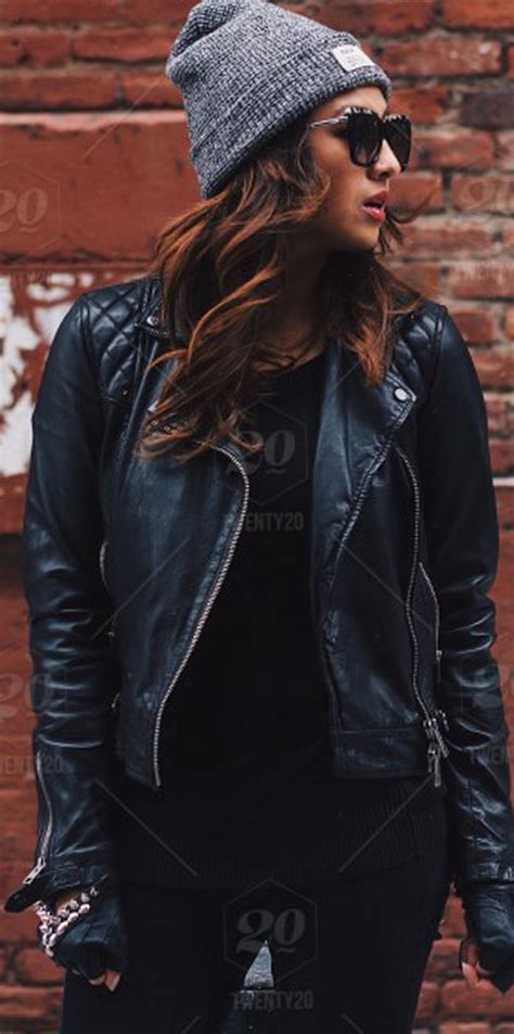 Create a deeper, richer, more glossy brown hair color while cleaning. Style Match | John Frieda