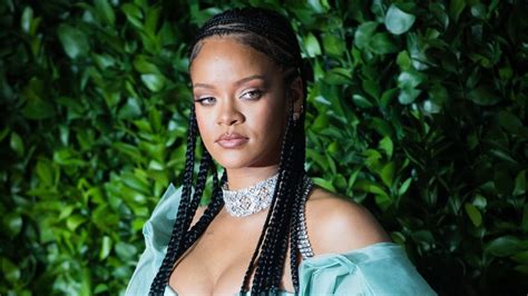 Rihanna Unveils Fenty Beauty House Specifically For Tiktok Users Khia Thugmisses