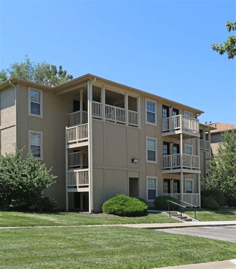 Apartments In Raytown The Life At Highland Village Apartments