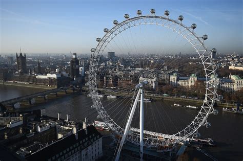 Gebaut Für Die Jahrtausendwende London Eye Feiert 20 Geburtstag N Tvde