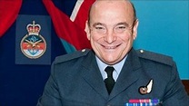 Sir Stuart Peach named as new UK joint forces commander - BBC News
