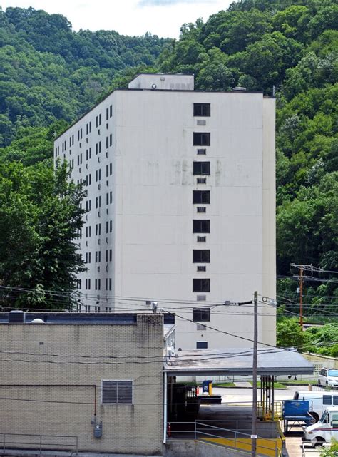 Elkhorn Tower Apartments In Welch Wv