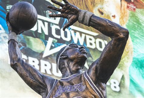 Lakers To Unveil Kobe Bryant Bronze Tribute Statue Latf Usa News