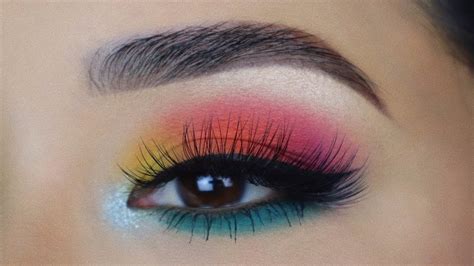 Easy Colorful Eyeshadows Step By Step Youtube