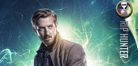 Rip Hunter Explains Time Travel Limitation In Dcs Legends Of Tomorrow Clip
