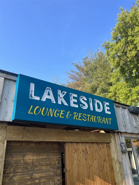 Lakeside Lounge And Restaurant Carryduff