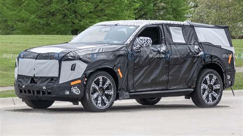 Cadillac Escalade Iq Electric Prototype Spied For The First Time