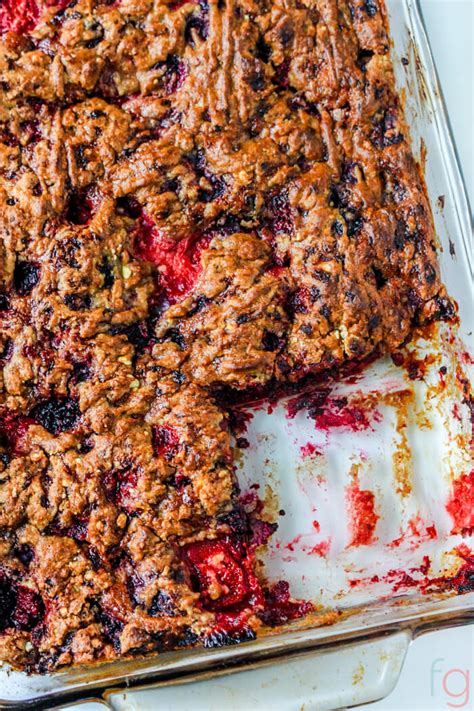Mixed Berry Dump Cake Recipe 5 Ingredients And No Butter