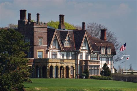 Newport Rhode Island Beach Houses