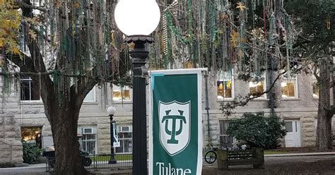 Tour College Tulane University