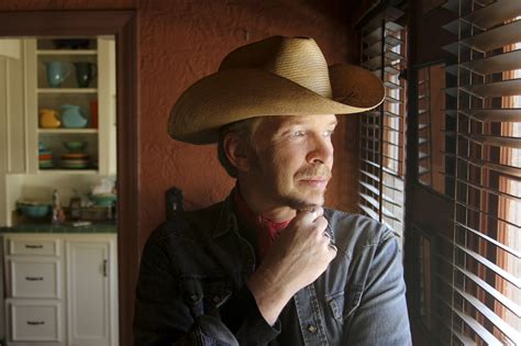 Is there an app called dave for humans? Dave Alvin - Wikipedia