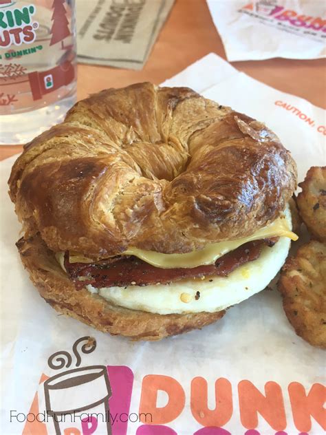 Customers, employees, connoisseurs and executive chefs are all welcome. Dunkin' Donuts Sweet Black Pepper Bacon Breakfast Sandwich