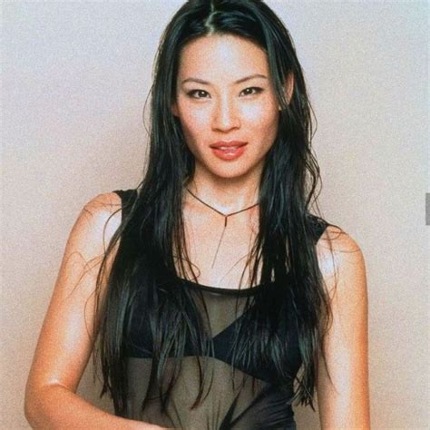 Juicyicon Lucy Liu Pretty People Style 90s