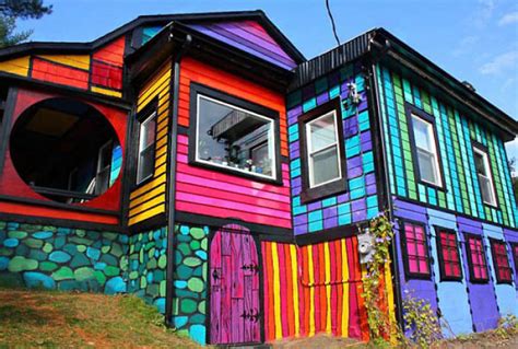 18 Of The Most Colorful Houses Around The World