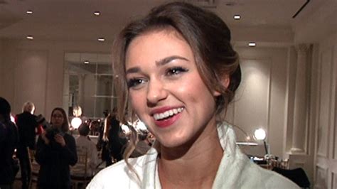 Duck Dynastys Sadie Robertson Addresses Engagement Rumors Fox News