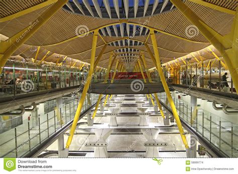 Barajas Airport Madrid Editorial Stock Image Image Of Shop 58999774