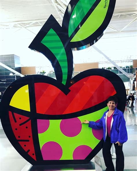 🎨lauralee Chambers On Instagram Romerobritto At Jfk Airport In Nyc