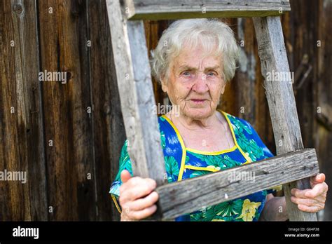 Russian Village Woman Hi Res Stock Photography And Images Alamy