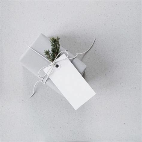 So Many Fragile Things Ts Minimalist Christmas T Wrapping