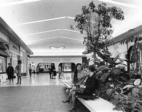 Southcenter Mall Opens In Tukwila On July 31 1968
