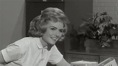 Watch The Donna Reed Show S05e05 Mary Mary Quit Free Tv Shows Tubi