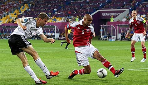 Von sportlichem ehrgeiz ist bei den meisten nationalspielern wenig zu merken. Gruppe B: Dänemark - Deutschland