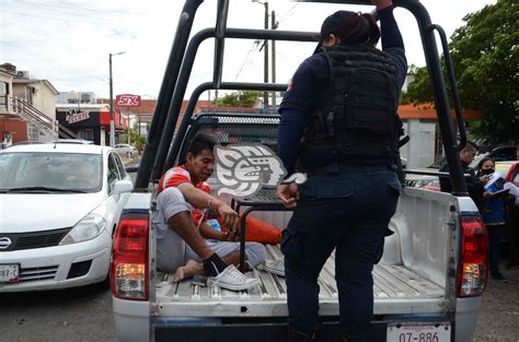 Detienen Y Amarran A Presunto Ladr N En Calles De Veracruz