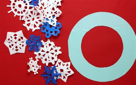 Paper Snowflake Wreath Easy Winter Craft For Kids
