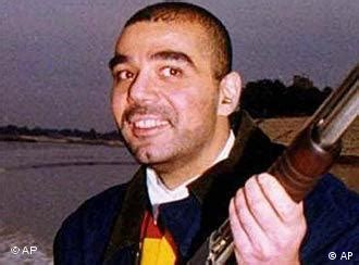 Von sizilien schließen den vertrag von benevent, in dem der papst das normannenreich in süditalien endgültig anerkennt. Ungleiches Bruderpaar | Nahost | DW.COM | 22.07.2003