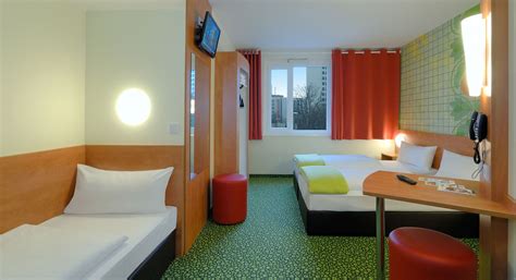 Jetzt günstige mietwohnungen in frankfurt suchen! Familienzimmer für 3 Personen im B&B Hotel Frankfurt-West ...