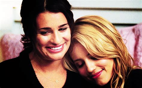 Image Faberry 2x15 Lea Michele And Dianna Agron 19849812 500 310 Png Icarly Wiki Fandom