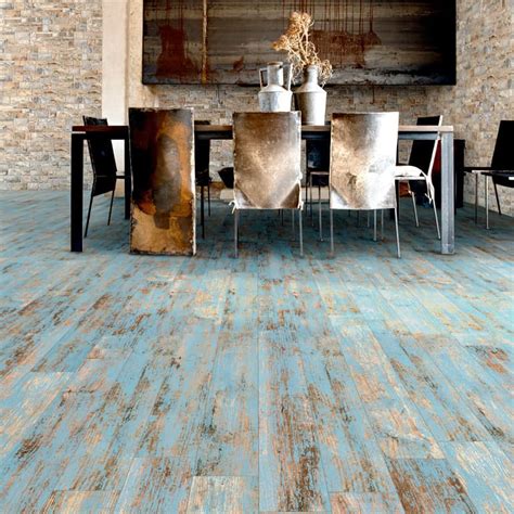Enjoy free photo gallery with pictures of wood, ceramic and. Wood Look Tile: 17 Distressed, Rustic, Modern Ideas