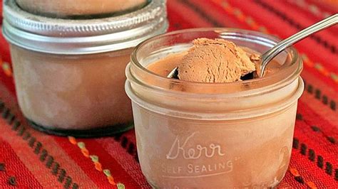 3 Step Mason Jar Ice Cream Recipe DIY Ways