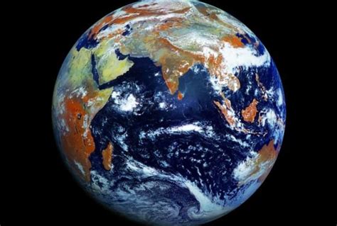 121 мегапикселиэр авсан эх дэлхийн зураг