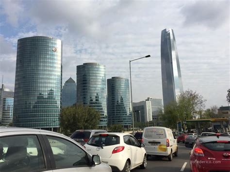 Con aproximadamente siete millones de habitantes, forma la zona metropolitana que es el centro económico, cultural y de gobierno de todo chile. Costanera Center, el gran shopping de Santiago - Yo ...