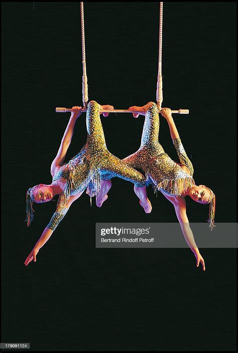 Duo Trapeze At Cirque Du Soleil Performing The Show Saltimbanco News