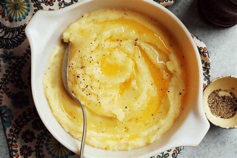 Fluffy Buttermilk Mashed Potatoes Recipe