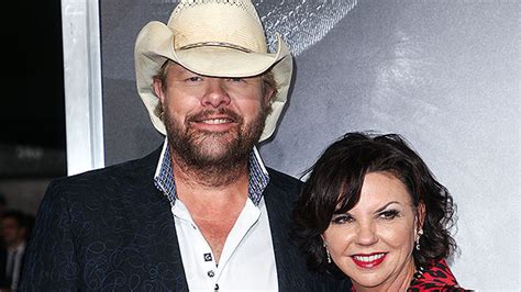 Toby Keith S Wife Tricia Lucus Everything You Should Know About Their