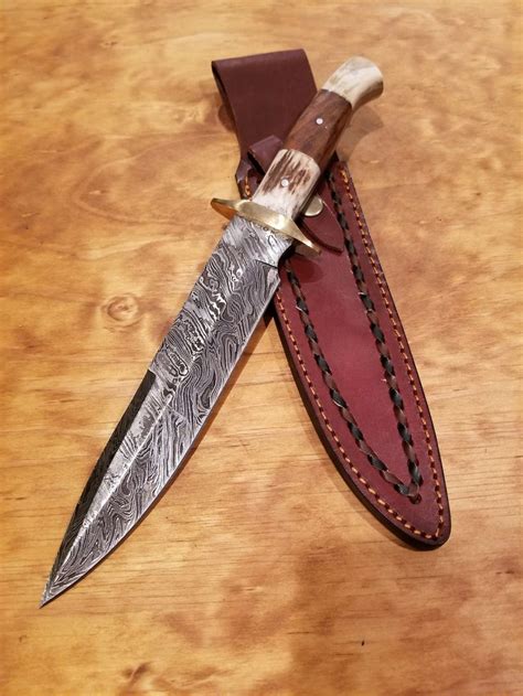 Deer Antler And Wood Handle Hunting Knife Damascus Stag Horn Collection