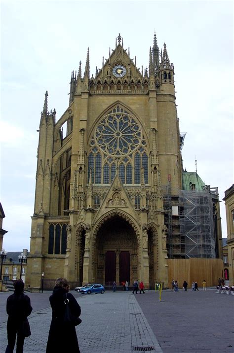 Metz Cathedral was built to the