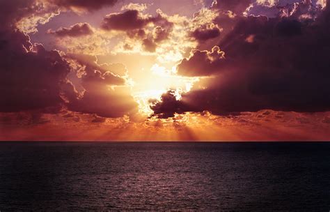 Sunset Sun Rays Sun Sea Clouds Horizon Sky Sunlight Nature